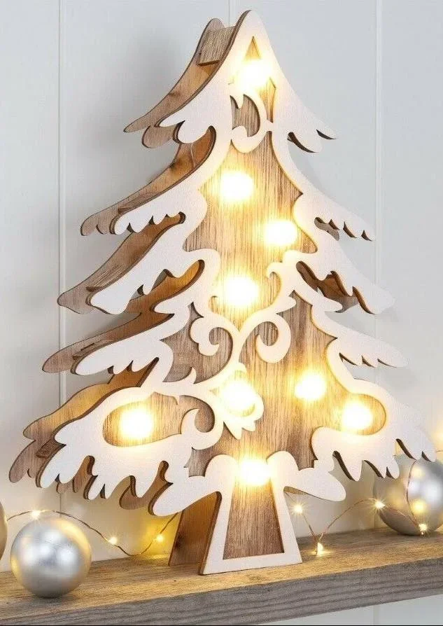 Wooden fir tree with 9 warm white LEDs