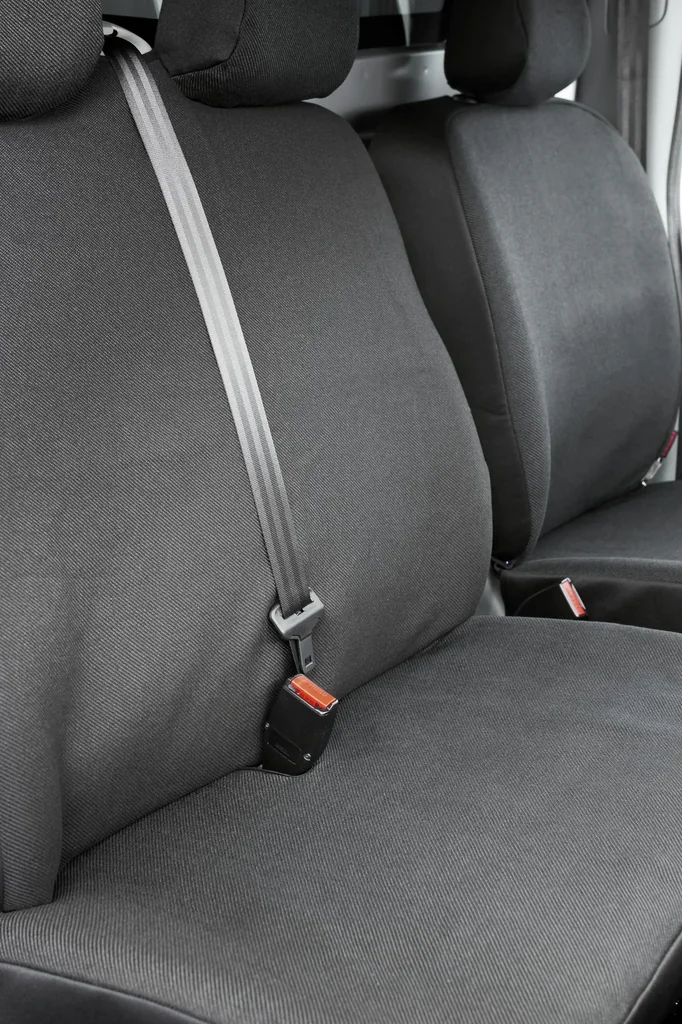 Custom-fit fabric seat covers for Opel Vivaro, Renault Trafic and Nissan Primastar from 06/2001 to 07/2014