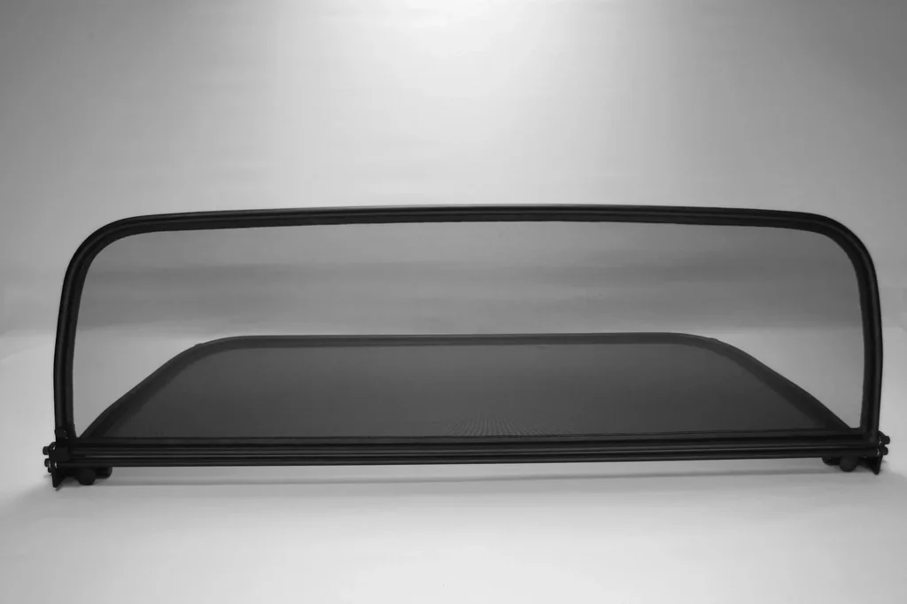 Wind deflector Lancia Flavia, built between 2011 and 2014