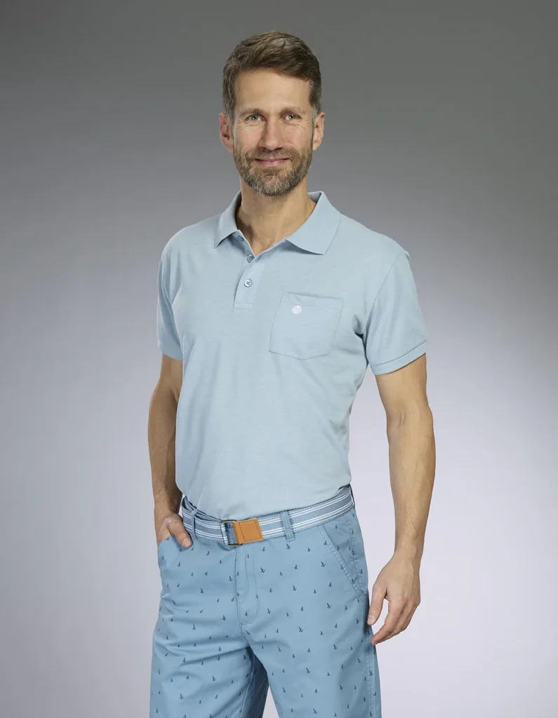 Polo shirt, light blue, size XL