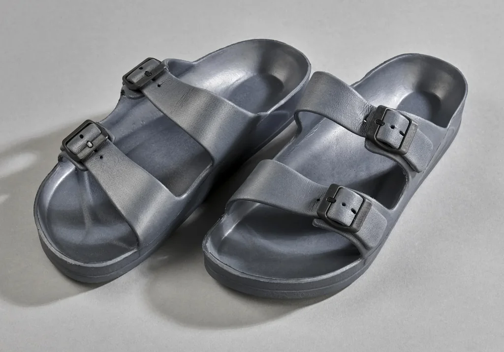 Leisure bathing slippers, color gray, size 42