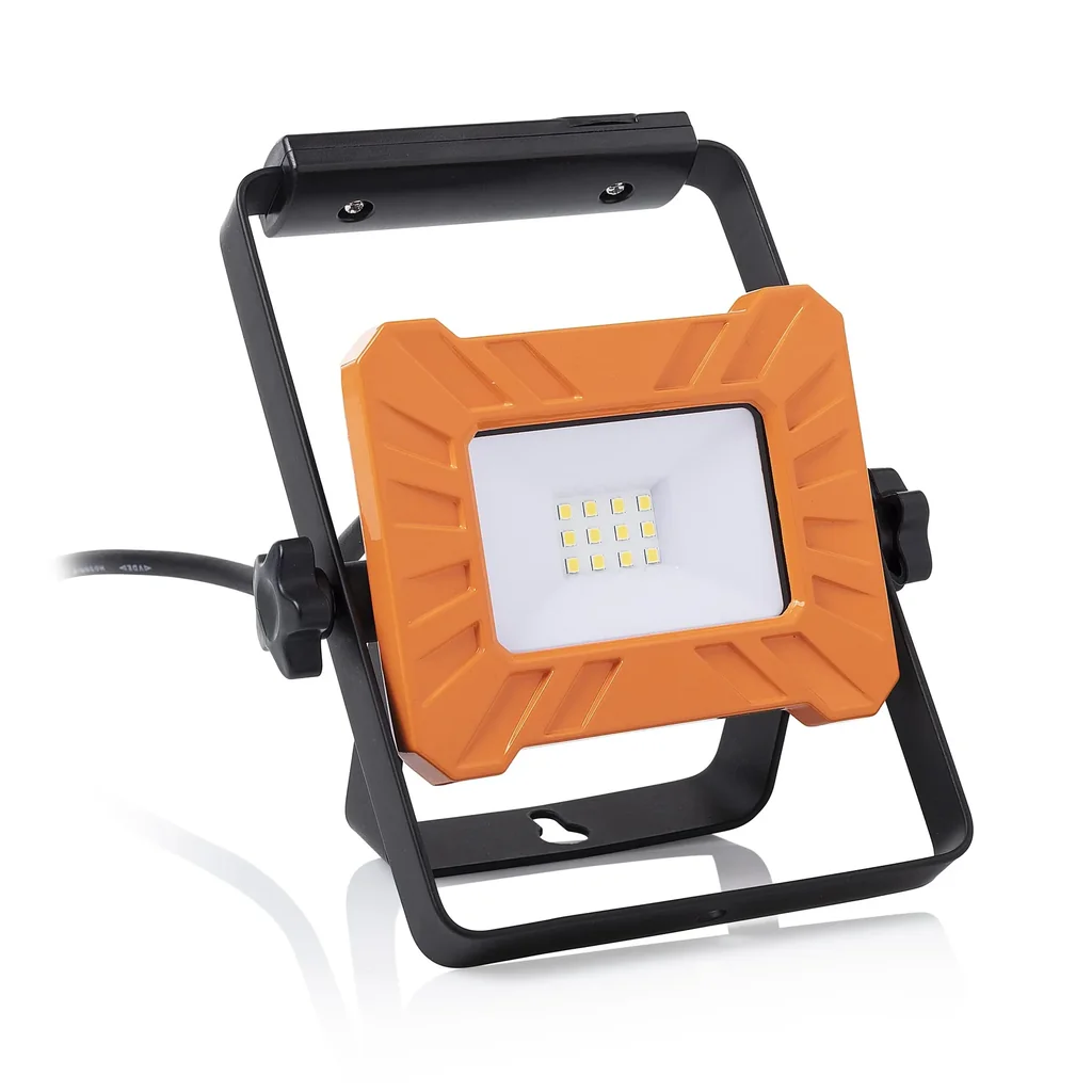 LED work light with bracket, 1000 lumens, IP65