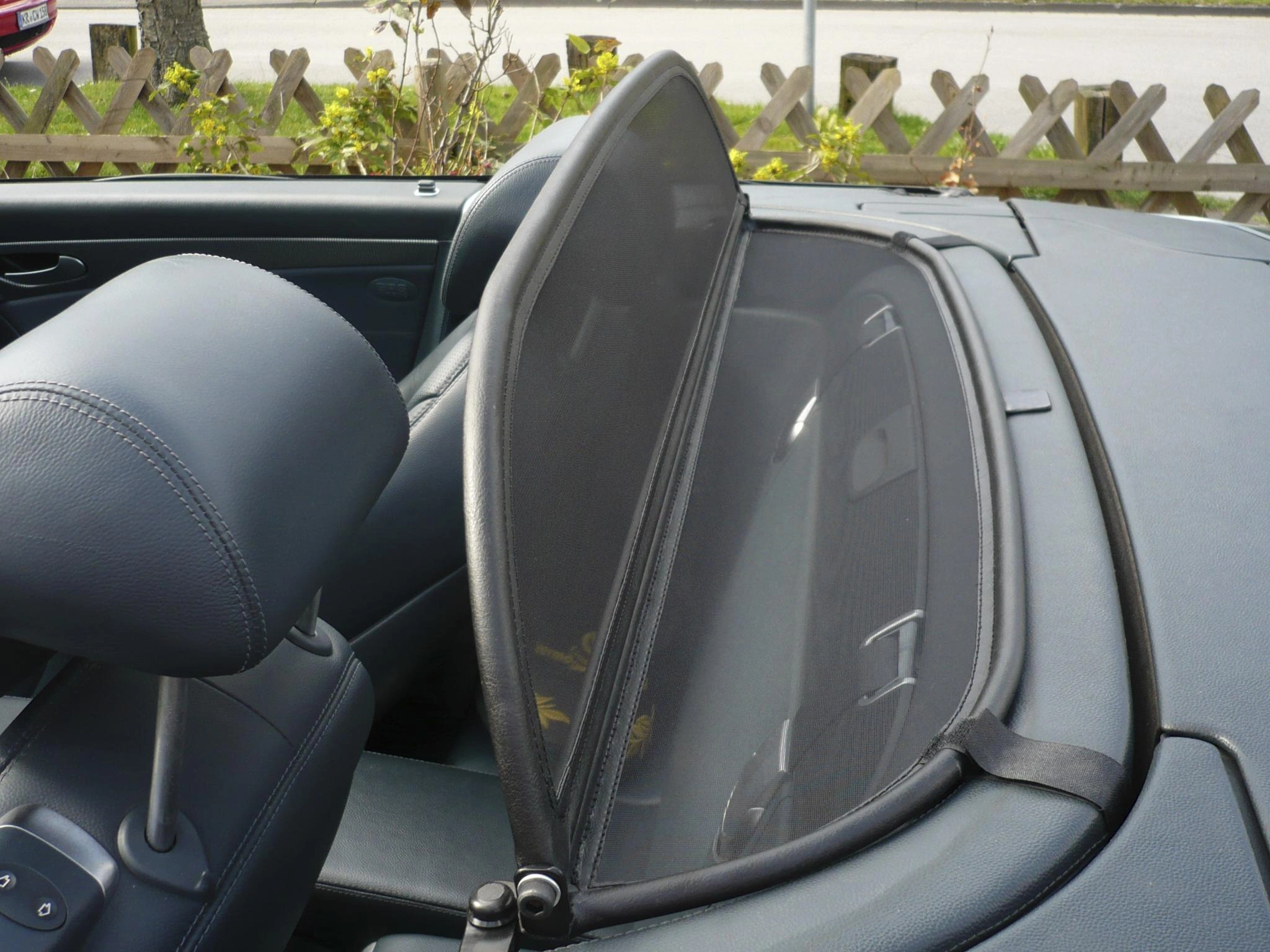 Obraz Convertible Wind Deflectors