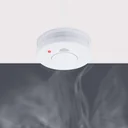 Smoke detector + magnetic attachment