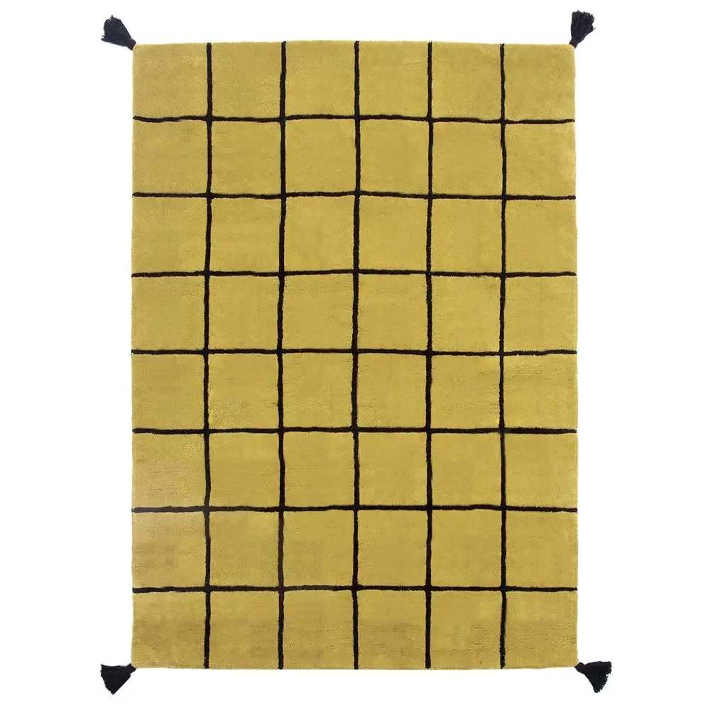 "Lilipinso dywan raster w kratkę czarny na musztardowym 120 x 170 cm image"
