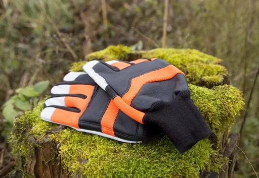 "Forester chainsaw gloves size 10/XL image"