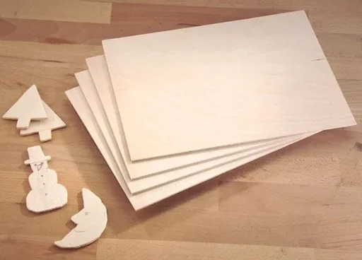 "Plywood boards assortment A4, 3.2-3.7mm thick for fretsaw work image"