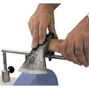 Grinding support for axles